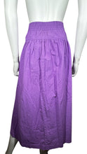 Load image into Gallery viewer, Experience the elegance and quality of our Vintage Laurente&#39; Skirt in gorgeous purple. Featuring a stylish pull-on design and convenient pockets, this skirt is also made with a stretch fabric for maximum comfort. With a flat waist of 30 inches, roomy h...
