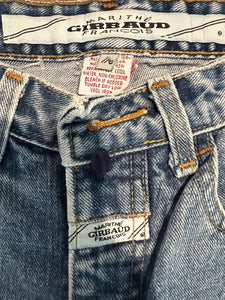 Experience a one-of-a-kind find with these Rare Vintage Marithe' Francois Girbaud Jeans! With a high-waisted silhouette and measurements of 28" waist, 32" hips, 29" inseam, and 41" length, these jeans are a must-have for your stylish wardrobe. Don't mi...