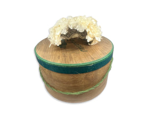 Add a touch of vintage chic to any outfit with this unique floral cream pillbox hat. The 7" diameter crown is perfect for a retro-inspired wedding or photoshoot.