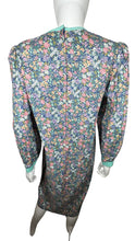 Load image into Gallery viewer, Be effortlessly cute and playful in the Koreon Yurim Design Floral Dress, featuring darling lace and floral accents, a charming bow, and convenient pockets. Measurement wise, we&#39;ve got 30&quot; for the chest, 21&quot; for sleeves, 40&quot; for the waist, and a lovely...