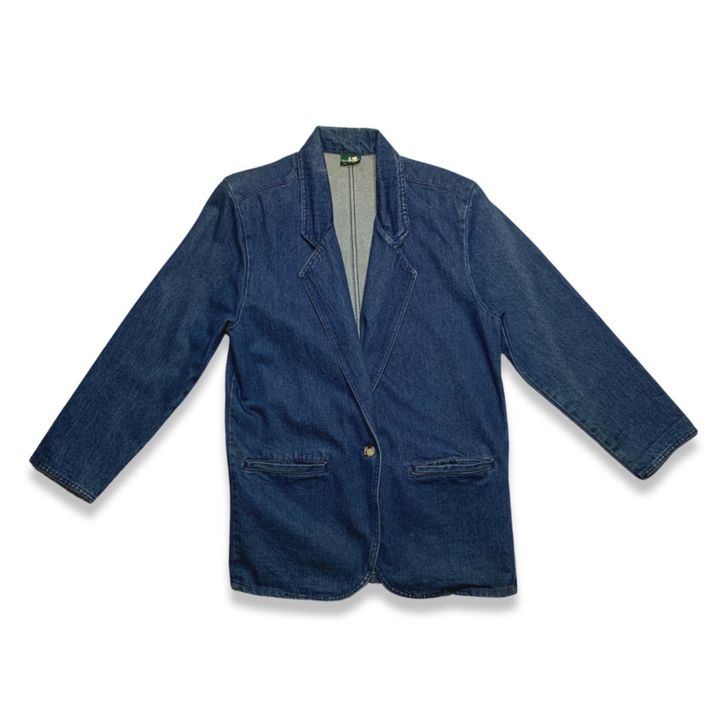 This is a vintage 80's Hunt Club Denim Blazer.  Measured Flat   Chest - 36